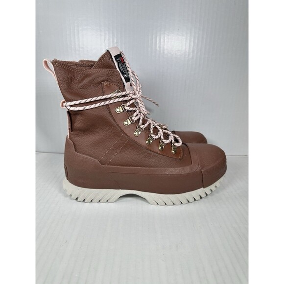 Size 8.5 Women Converse Chuck Taylor All Star Lugged 2.0 Hi Waterproof Boots NEW - Picture 1 of 9
